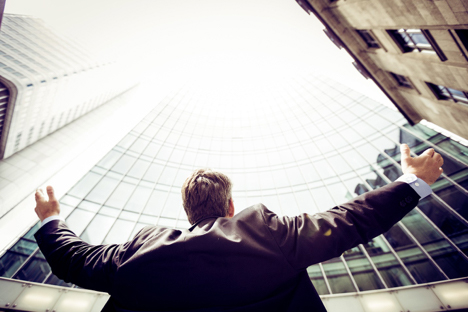 Five Ways A Custom eLearning Solution Can Improve Your Corporate Training ROI
